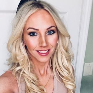 Meet Your Posher⭐️TOP RATED - @katharine917 Insta!